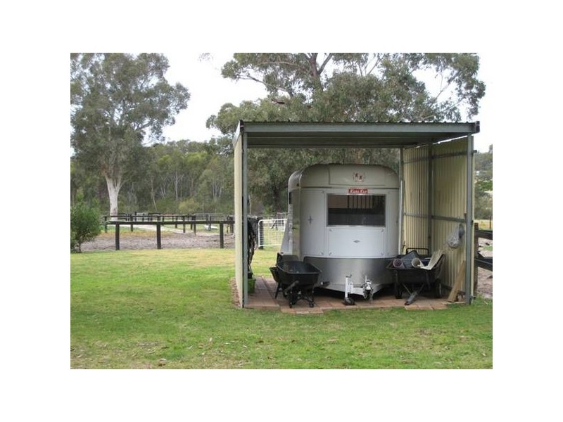 130 Station Street, Thirlmere NSW 2572