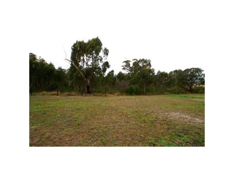 130 Station Street, Thirlmere NSW 2572