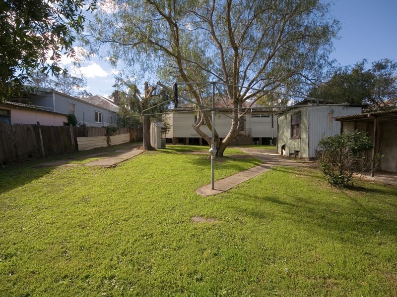 19 Campbell Street, Picton NSW 2571