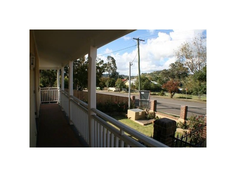 8/253-255 Argyle Street, Picton NSW 2571