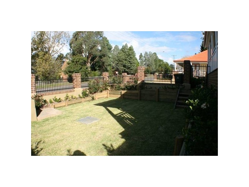 8/253-255 Argyle Street, Picton NSW 2571