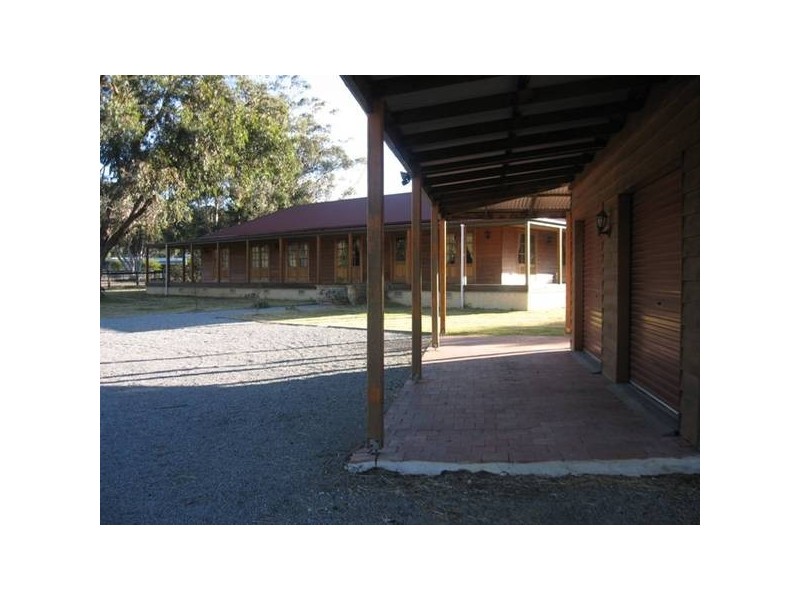 4 Darlington Drive, Hill Top NSW 2575