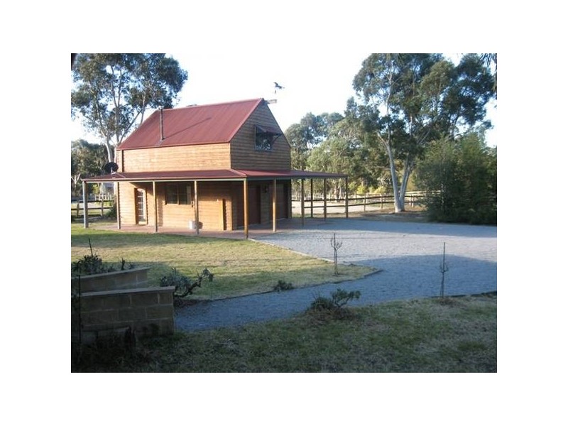 4 Darlington Drive, Hill Top NSW 2575