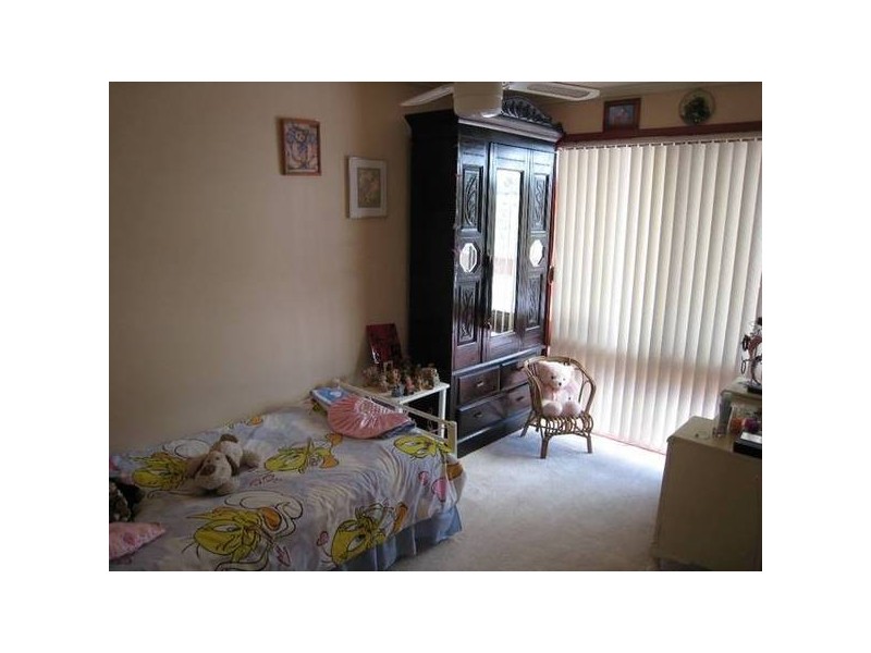 6 Victa Place, Thirlmere NSW 2572