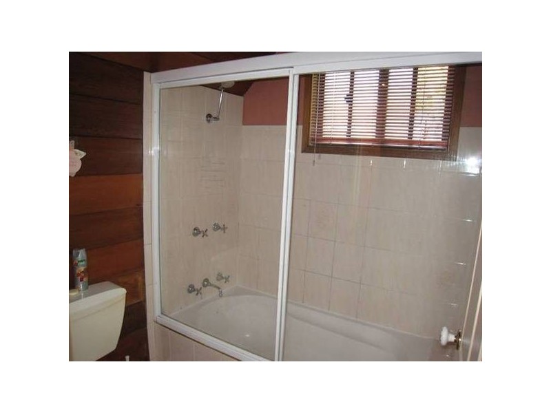 6 Victa Place, Thirlmere NSW 2572