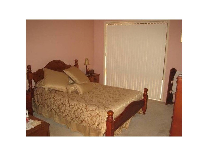 6 Victa Place, Thirlmere NSW 2572