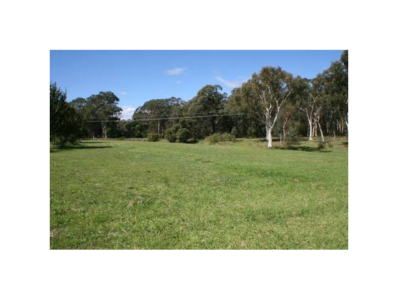 5 Leonard Street, Thirlmere NSW 2572