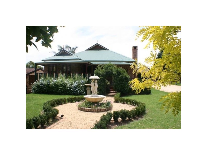 3 Myrtle Creek Avenue, Tahmoor NSW 2573