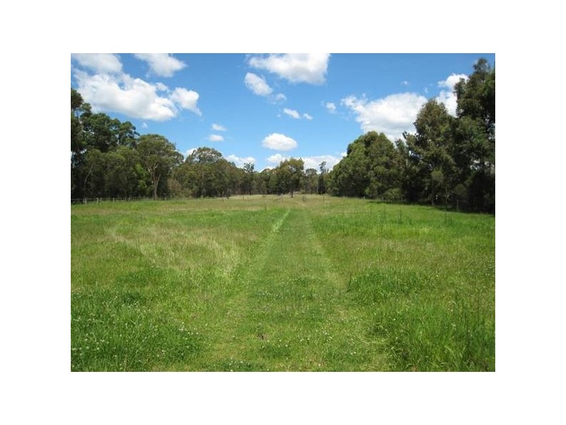 125 Nattai Street, Tahmoor NSW 2573