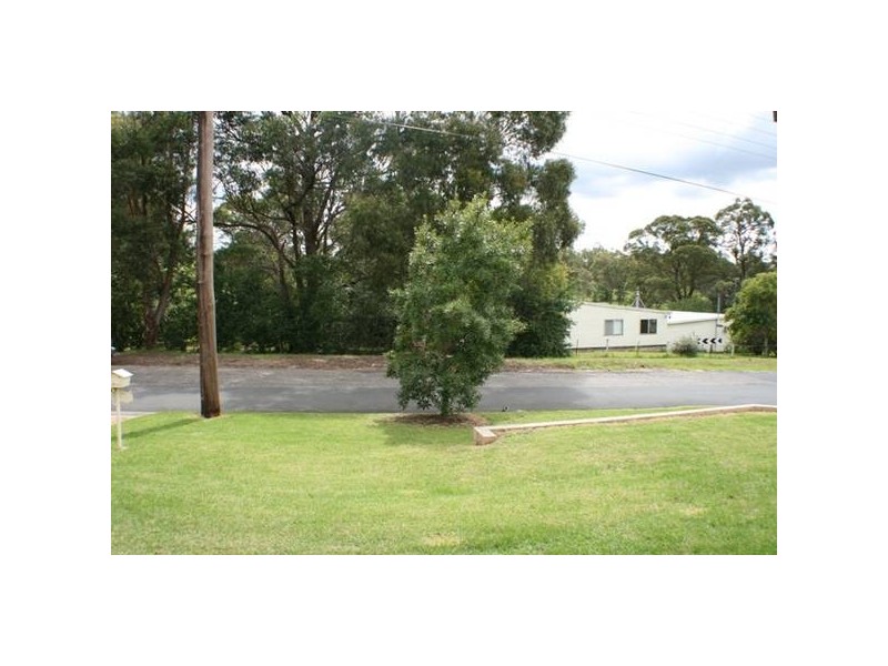 1 Ryan Street, Thirlmere NSW 2572