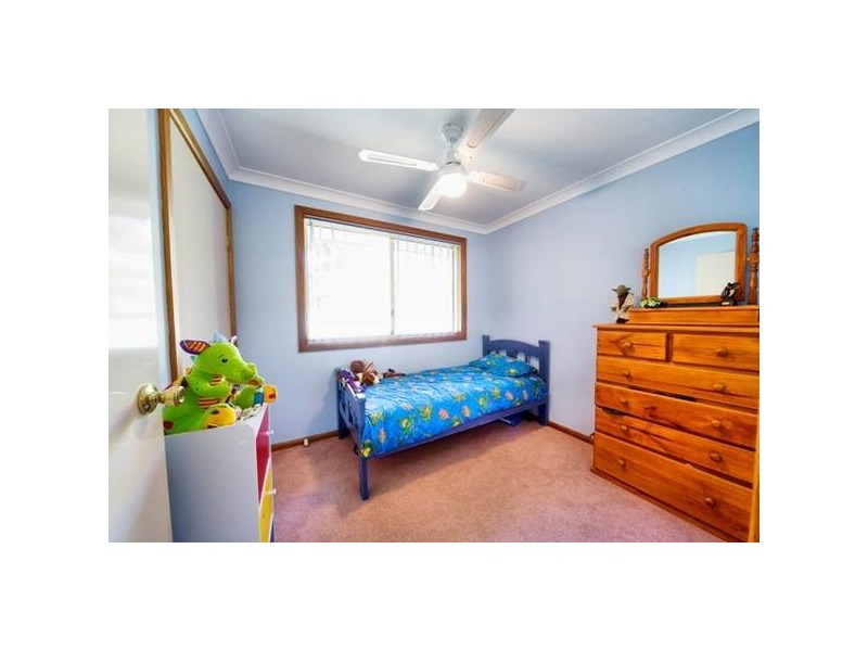 10 Westbourne Avenue, Thirlmere NSW 2572