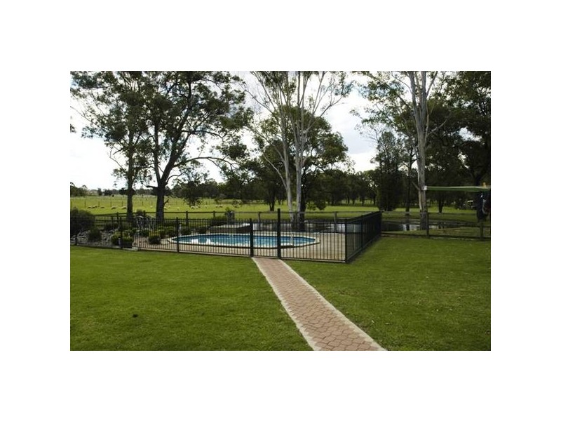 Pheasants Nest NSW 2574