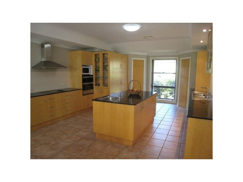 1 Weeta Street, Picton NSW 2571