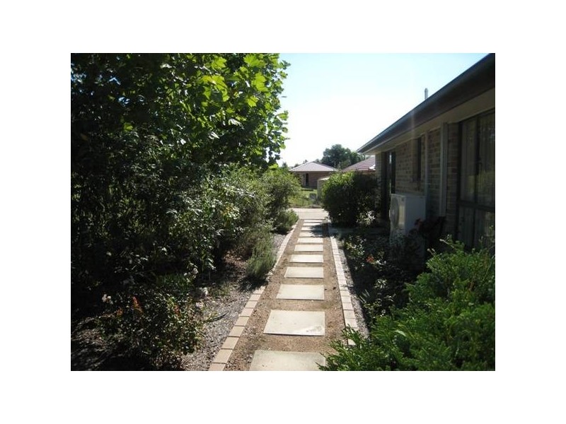 1 Weeta Street, Picton NSW 2571