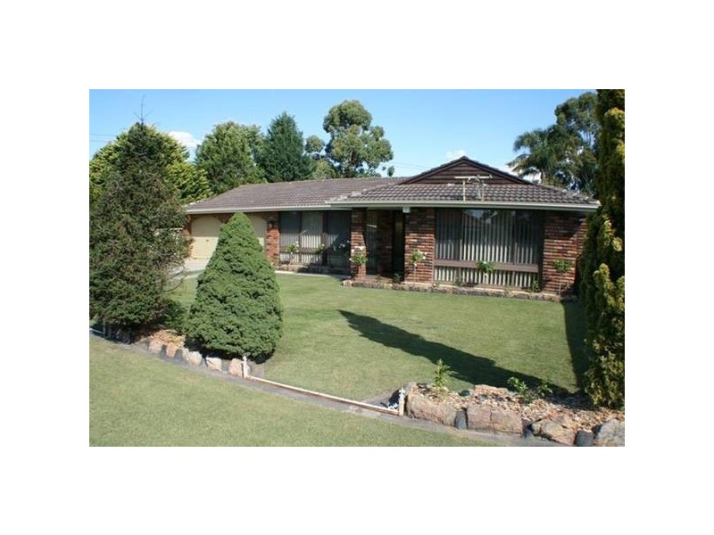 17 Grenfell Street, Buxton NSW 2571