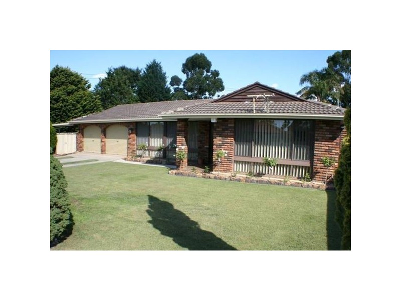17 Grenfell Street, Buxton NSW 2571