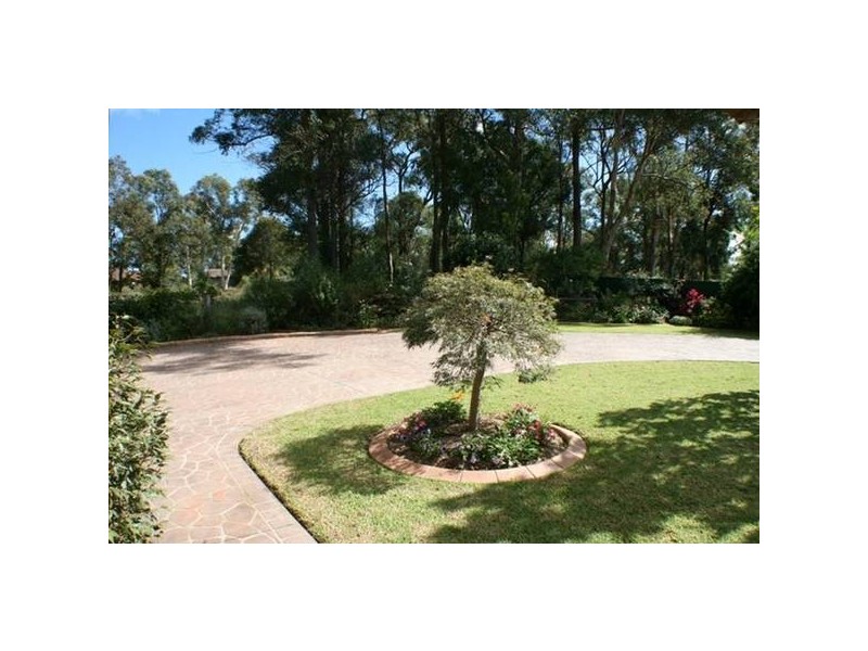 6 Dudley Place, Tahmoor NSW 2573