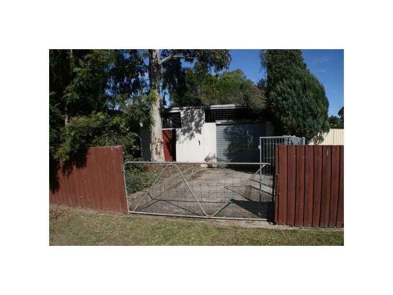 64 Westbourne Avenue, Thirlmere NSW 2572