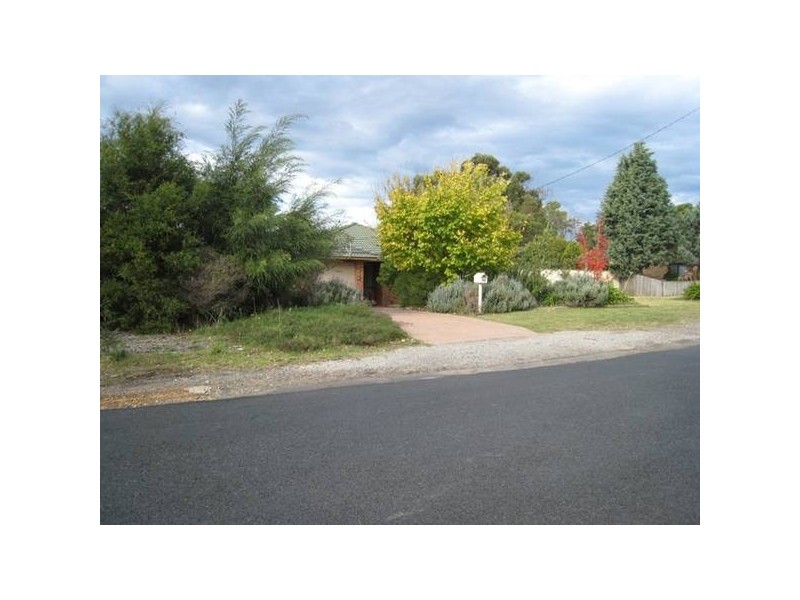 121 Great Southern Road, Bargo NSW 2574