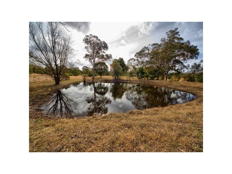 30 Oaks Road, Thirlmere NSW 2572