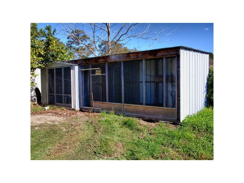 30 Oaks Road, Thirlmere NSW 2572