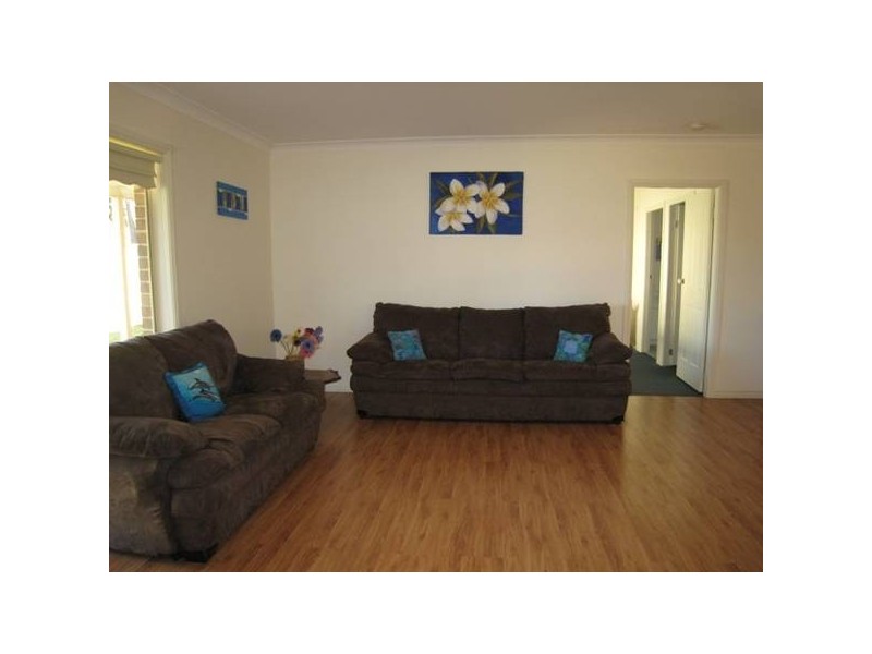 6 The Falls Road, Yerrinbool NSW 2575