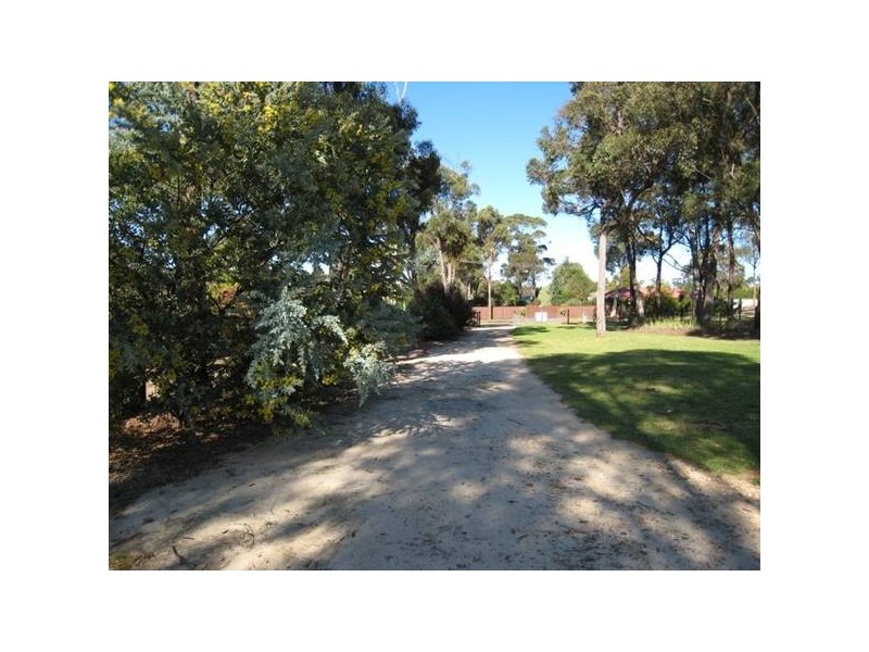 6 The Falls Road, Yerrinbool NSW 2575