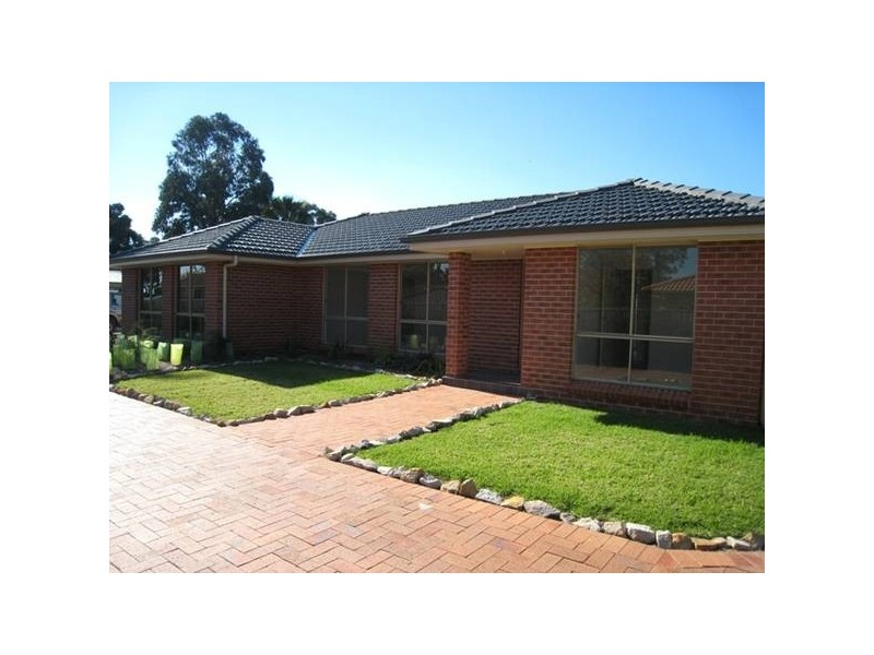 8B Mason Street, Thirlmere NSW 2572