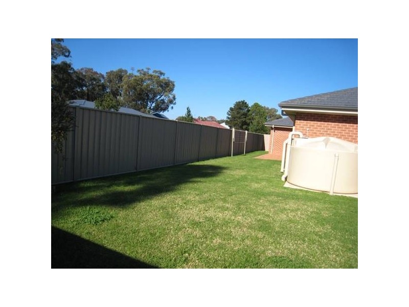 8B Mason Street, Thirlmere NSW 2572