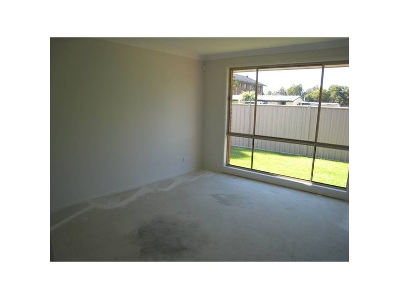 8B Mason Street, Thirlmere NSW 2572