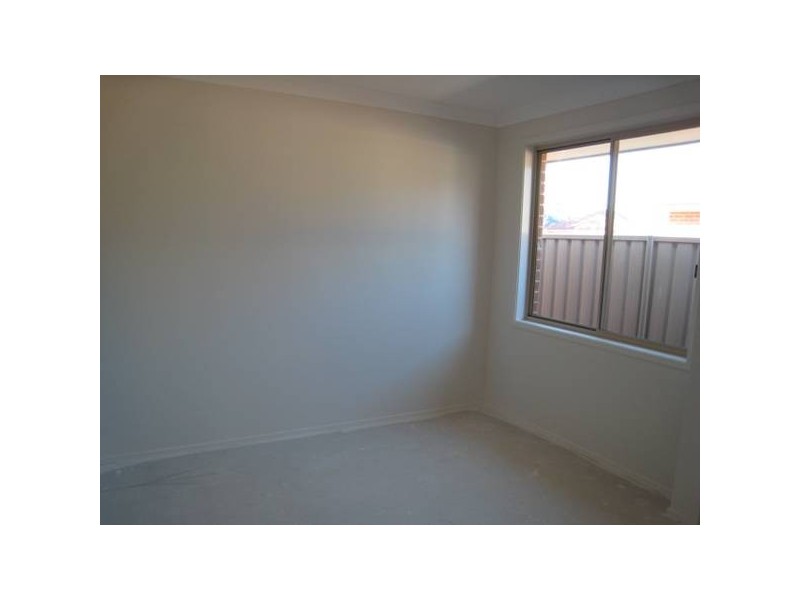 8B Mason Street, Thirlmere NSW 2572