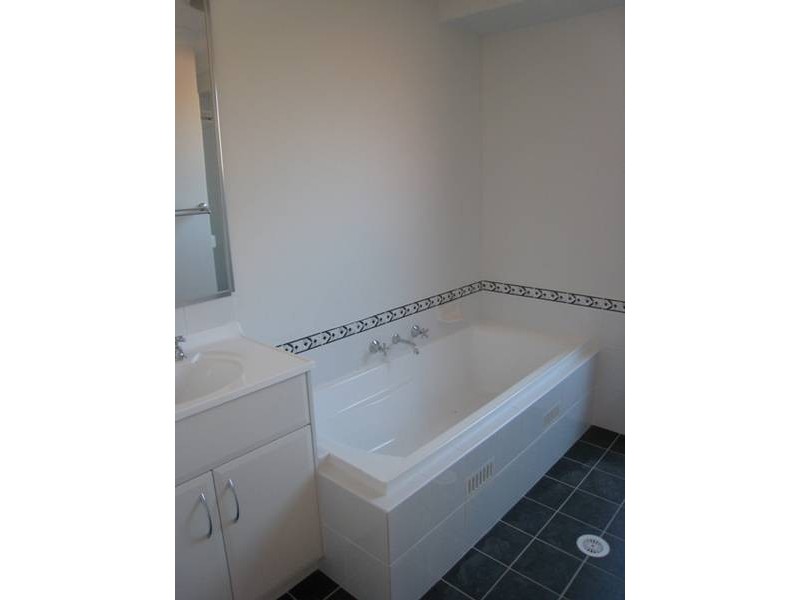 8B Mason Street, Thirlmere NSW 2572