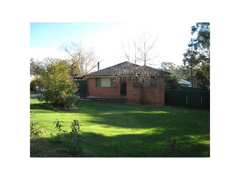 65 Remembrance Dr, Tahmoor NSW 2573