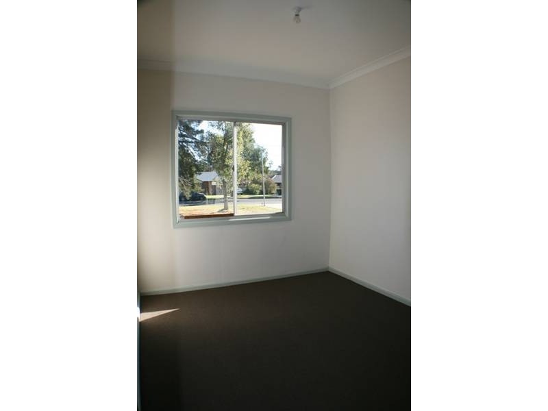 16 Milne Street, Tahmoor NSW 2573