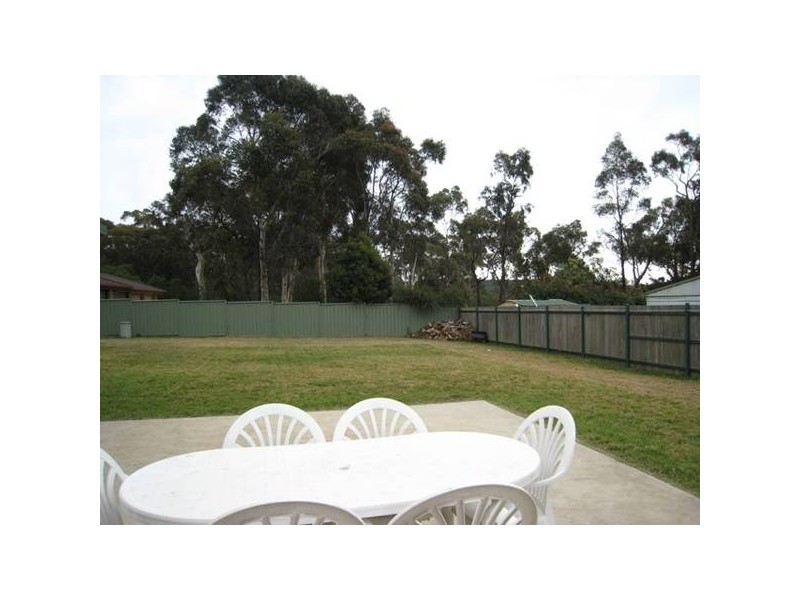 8 Western Road, Yerrinbool NSW 2575