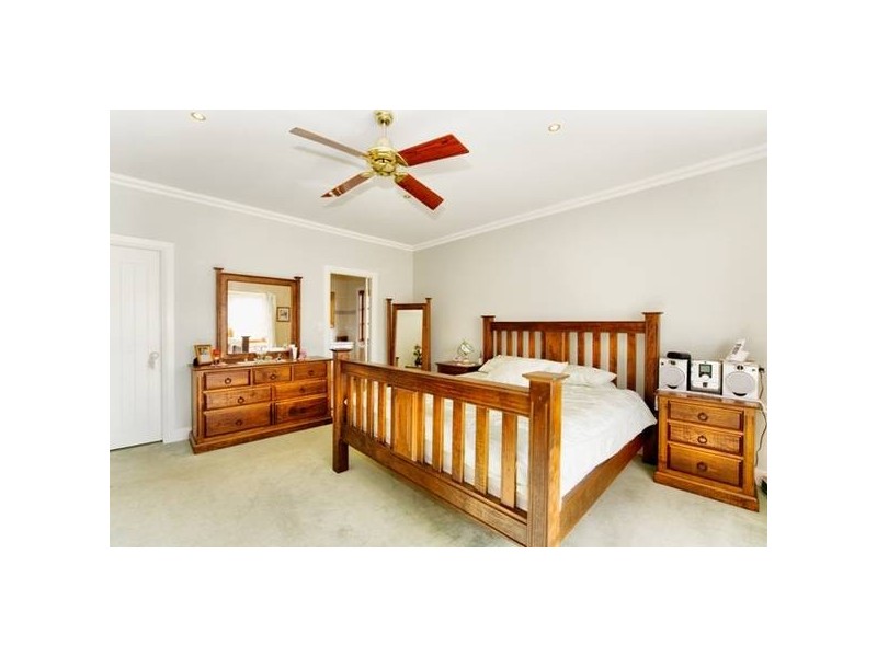 6 Dunroman Lane, Buxton NSW 2571