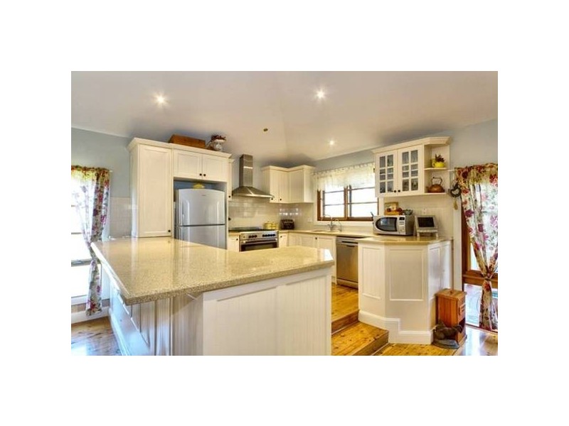 6 Dunroman Lane, Buxton NSW 2571