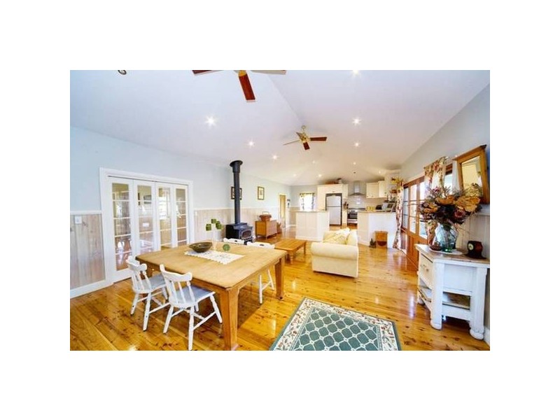 6 Dunroman Lane, Buxton NSW 2571
