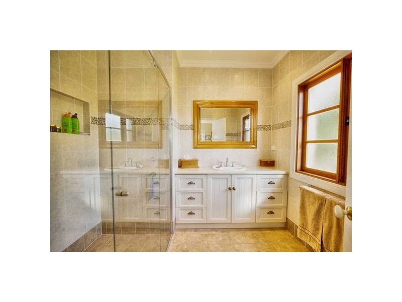 6 Dunroman Lane, Buxton NSW 2571