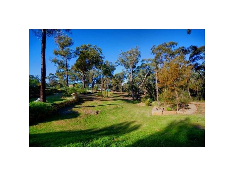 6 Dunroman Lane, Buxton NSW 2571