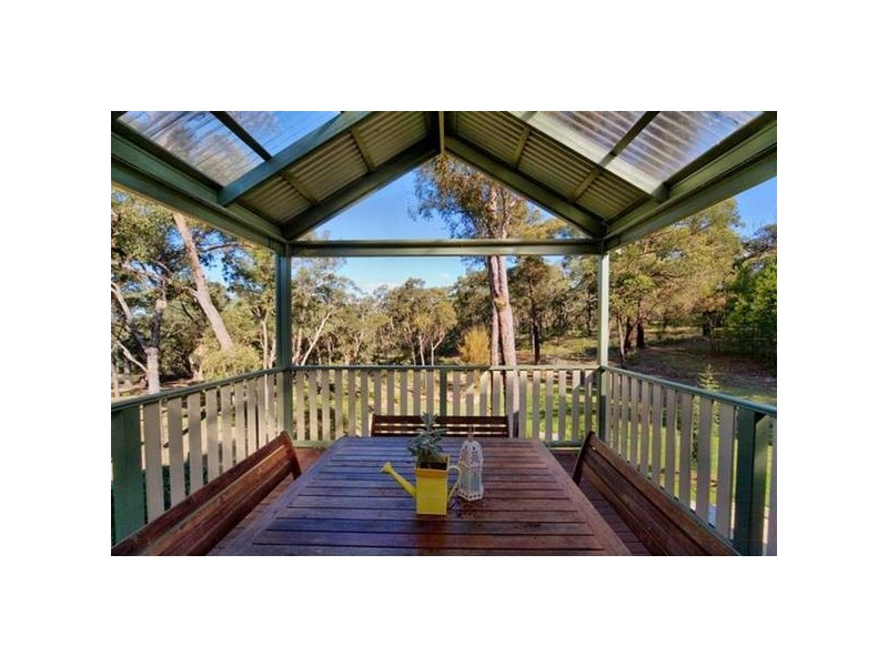6 Dunroman Lane, Buxton NSW 2571