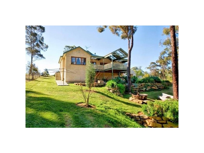 6 Dunroman Lane, Buxton NSW 2571