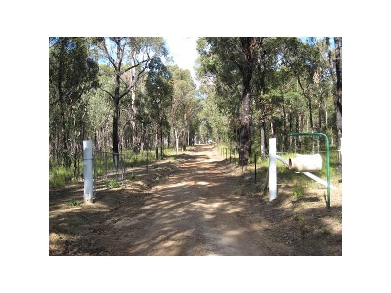 295 Bonds Road, Thirlmere NSW 2572