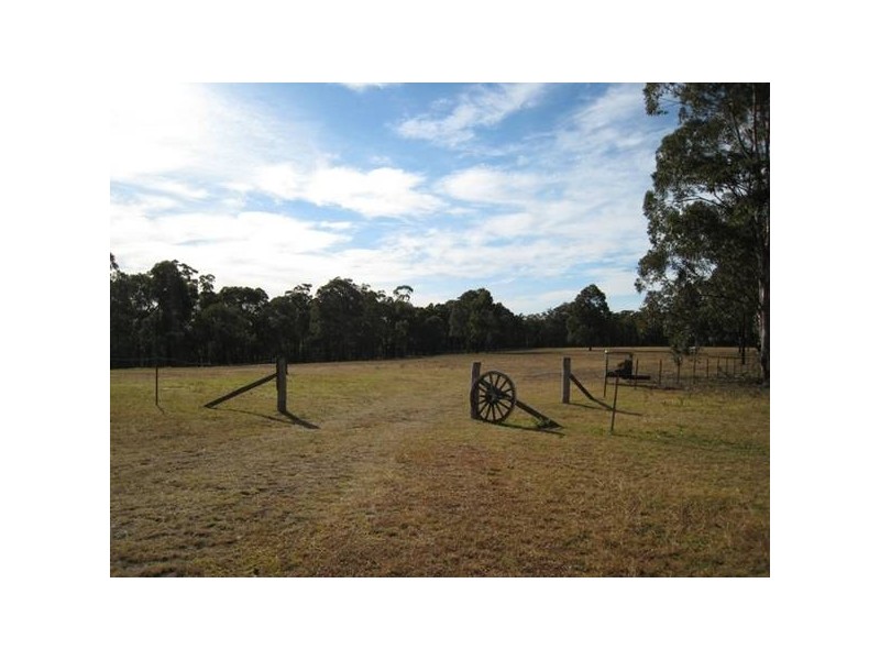 295 Bonds Road, Thirlmere NSW 2572