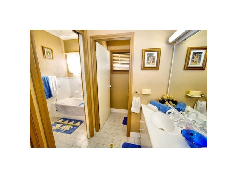 1 Ryan St, Thirlmere NSW 2572