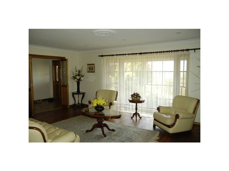 2326 Remembrance Dr, Picton NSW 2571