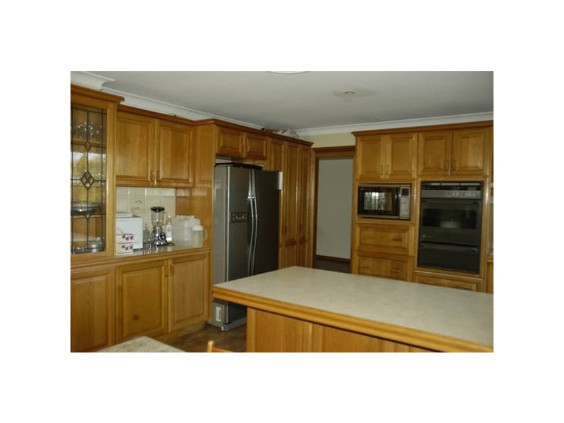 2326 Remembrance Dr, Picton NSW 2571