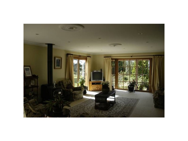 2326 Remembrance Dr, Picton NSW 2571