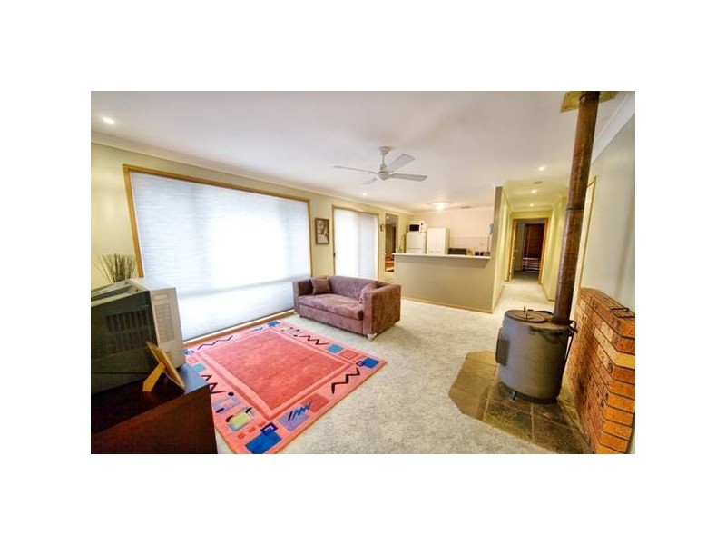 8 Western Road, Yerrinbool NSW 2575