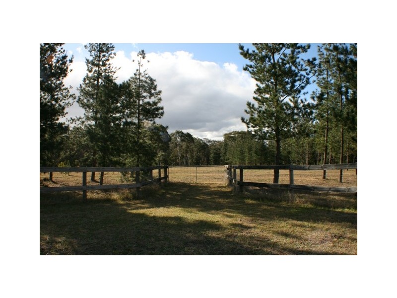 25 Sandy Lane, Thirlmere NSW 2572